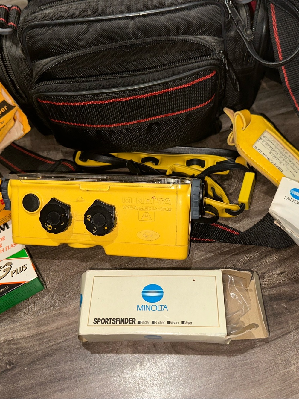 Vintage 1980 Minolta Weathermatic-A Waterproof 110 Film Camera + Accessories